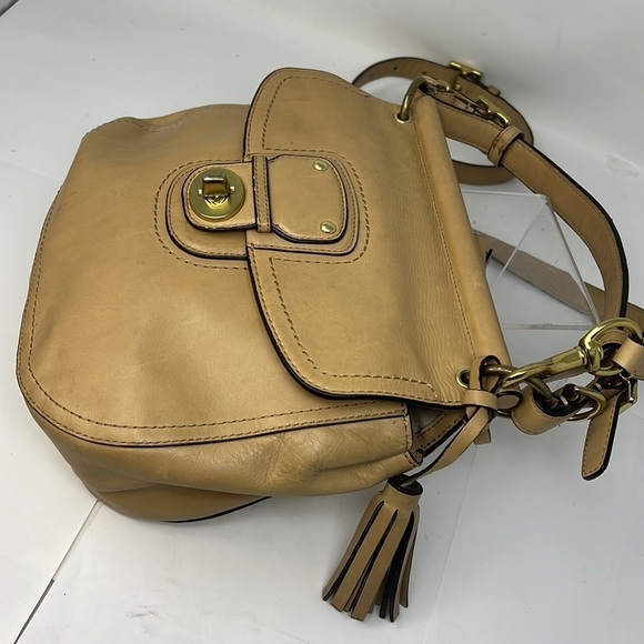 Coach Willis Tan Leather Cross Body Bag K1220-22382 - Picture 5 of 13